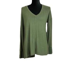 Gibson Women’s Size S Green Long Sleeve V-Neck Stretch Hi-Low Hem Top NWOT